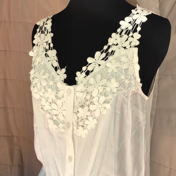 Boho Gypsy flower hippie crochet white tank blouse - Picture 2 of 7